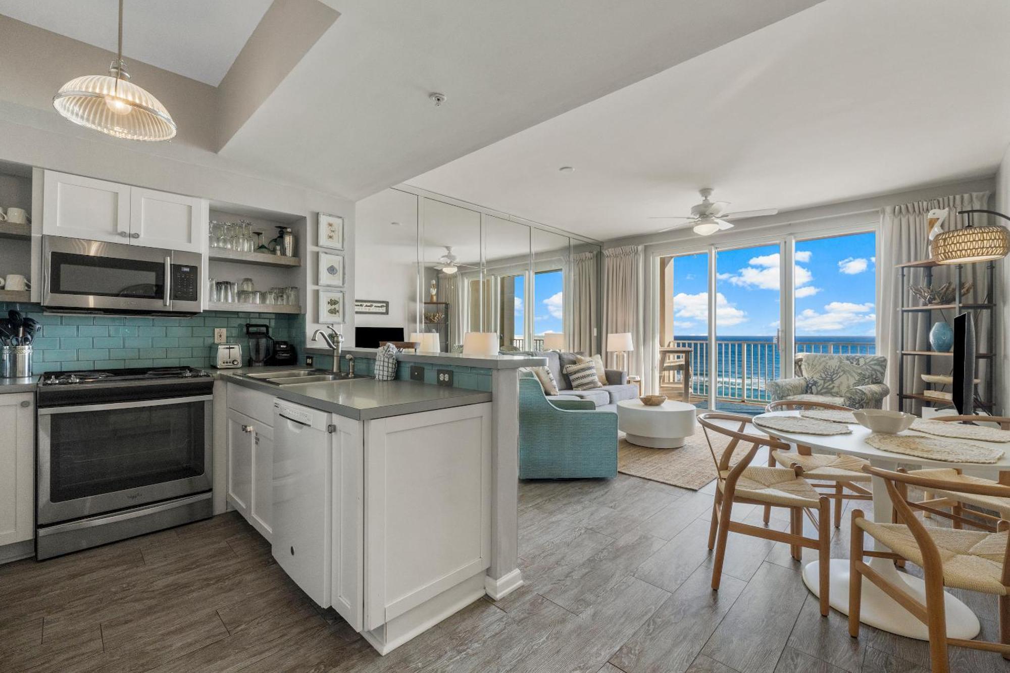 Majestic Sun Beach Resort By Panhandle Getaways Destin Exterior foto