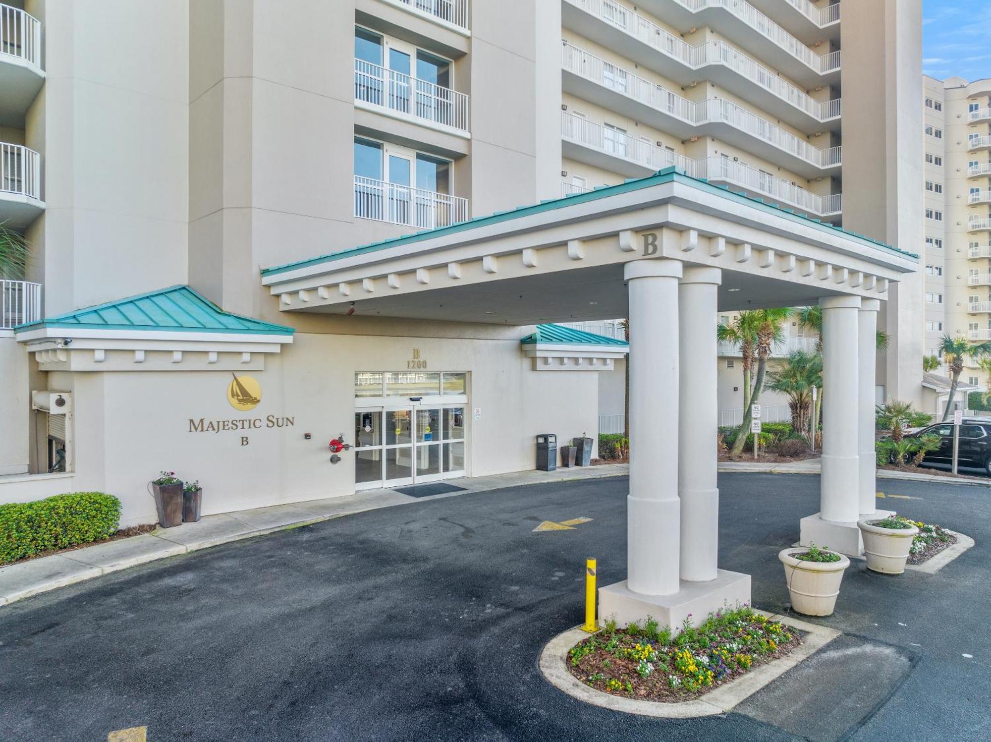 Majestic Sun Beach Resort By Panhandle Getaways Destin Exterior foto